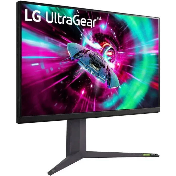 Монітор LG 31.5" 32GR93U-B 2xHDMI, DP, USB, Audio, IPS, 3840x2160, 144Hz, 1ms, DCI-P3 95%, G-SYNC, FreeSync, Pivot, HDR400