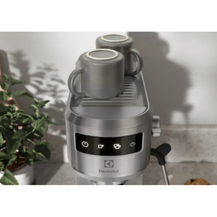 Кавоварка ріжкова Electrolux E6EC1-6ST