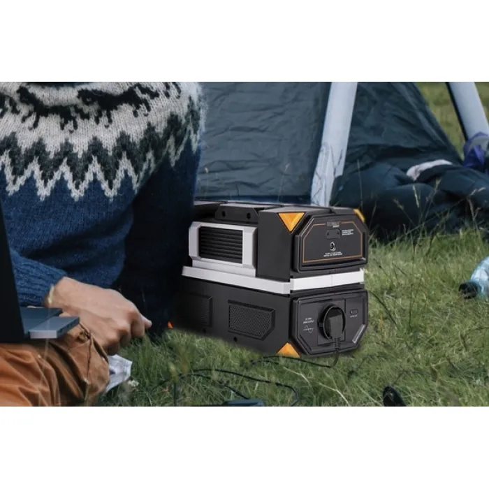 Зарядна станція Technaxx Powerstation TX-201 300W