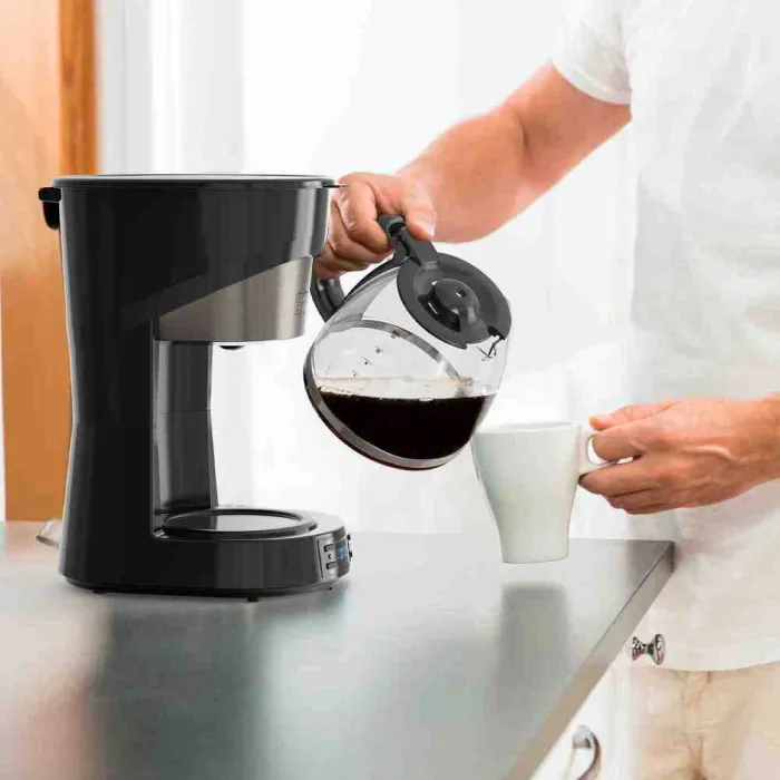 Кавоварка крапельна BLACK+DECKER BXCO1002E
