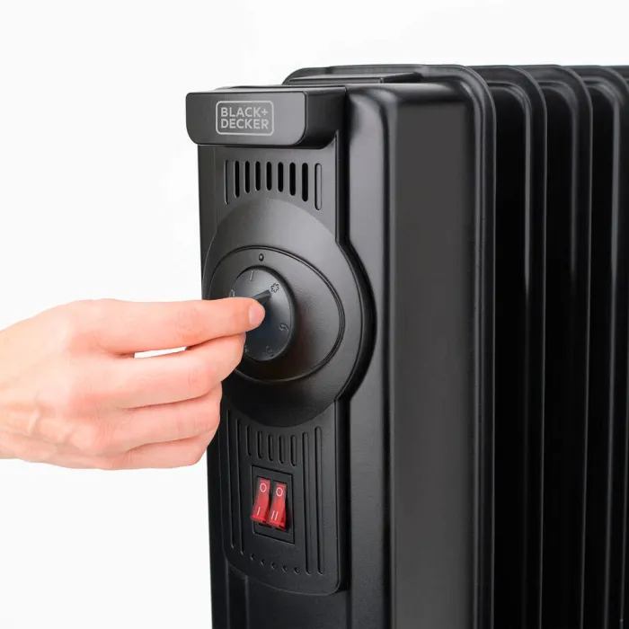 Обігрівач масляний BLACK+DECKER BXRA1500E