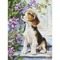 Алмазна мозаїка Бігль біля квітів AMO20375, 30x40 см